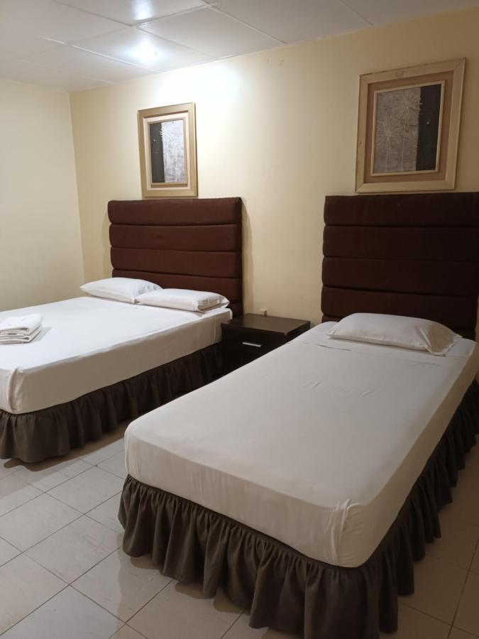 Mactan Pension House Đảo Mactan Ngoại thất bức ảnh