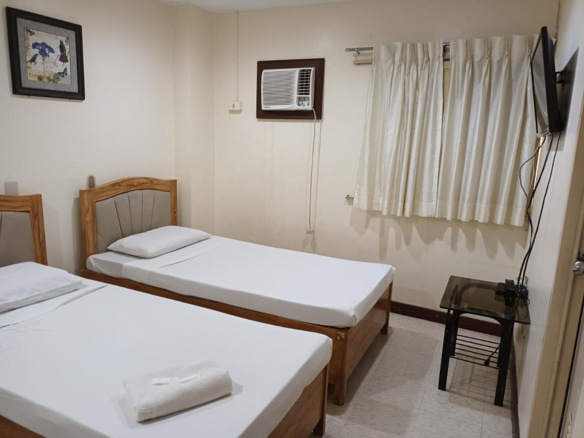 Mactan Pension House Đảo Mactan Ngoại thất bức ảnh