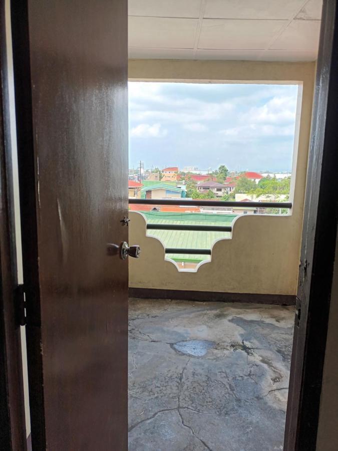Mactan Pension House Đảo Mactan Ngoại thất bức ảnh